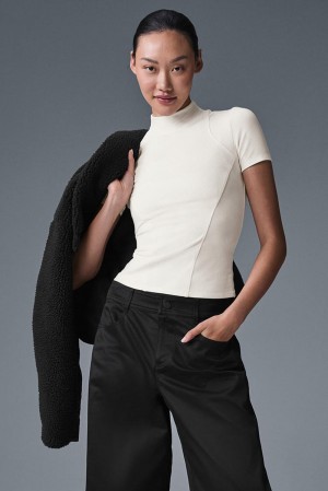 Short Sleeve γυναικεια Alo Yoga Ribbed Mesmerize Ivory | Greece XAGWQ-8736