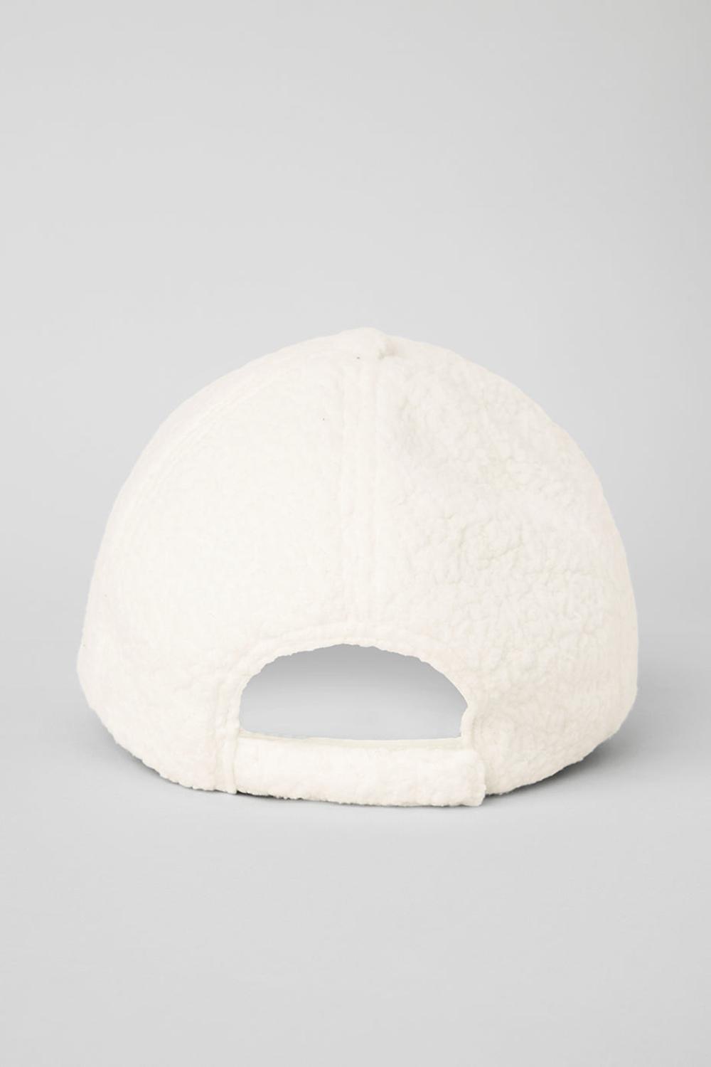 Caps γυναικεια Alo Yoga Micro Sherpa Off-Duty Ivory | Greece  ZLKEA-7384