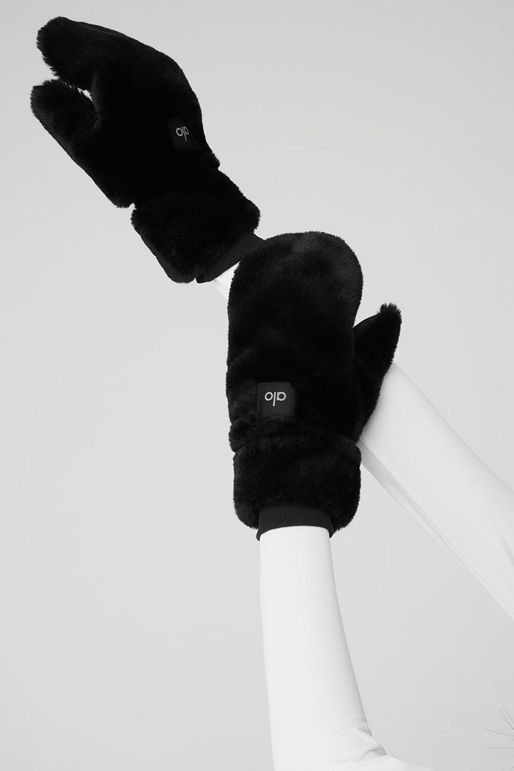 Mittens γυναικεια Alo Yoga Faux Fur μαυρα | Greece  DHMAU-4812