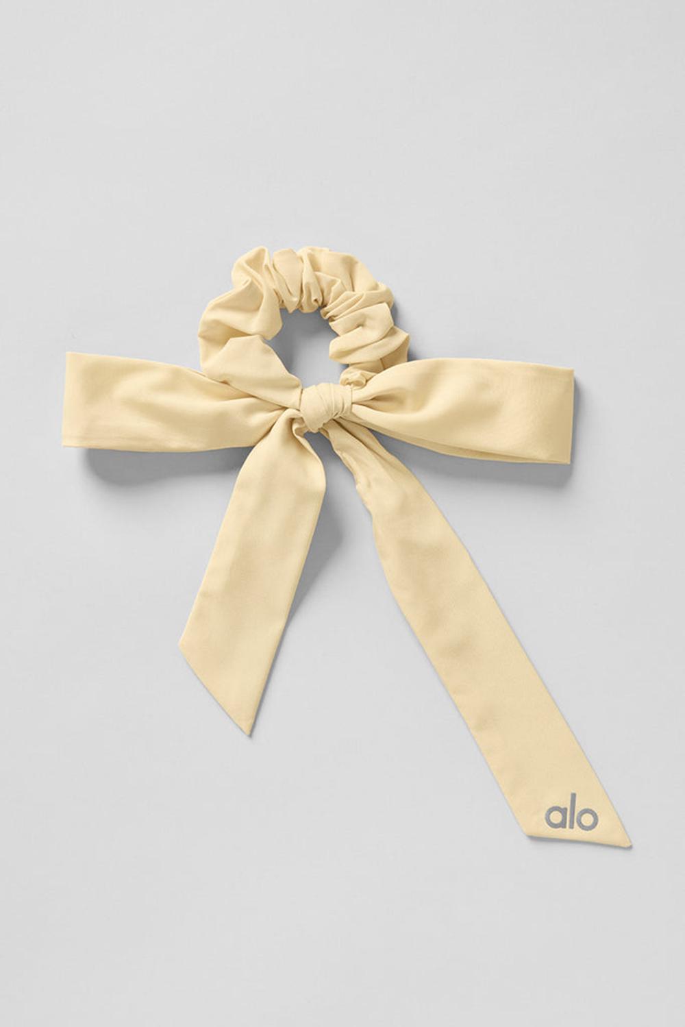 Scrunchie γυναικεια Alo Yoga Love Knots Tie Warm Butter | Greece  OLNEX-9351