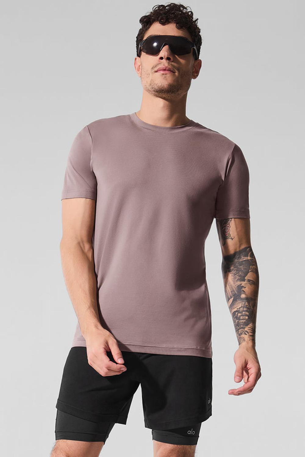 Short Sleeve ανδρικα Alo Yoga Conquer Reform Crewneck Mushroom | Greece  NFUIJ-4715