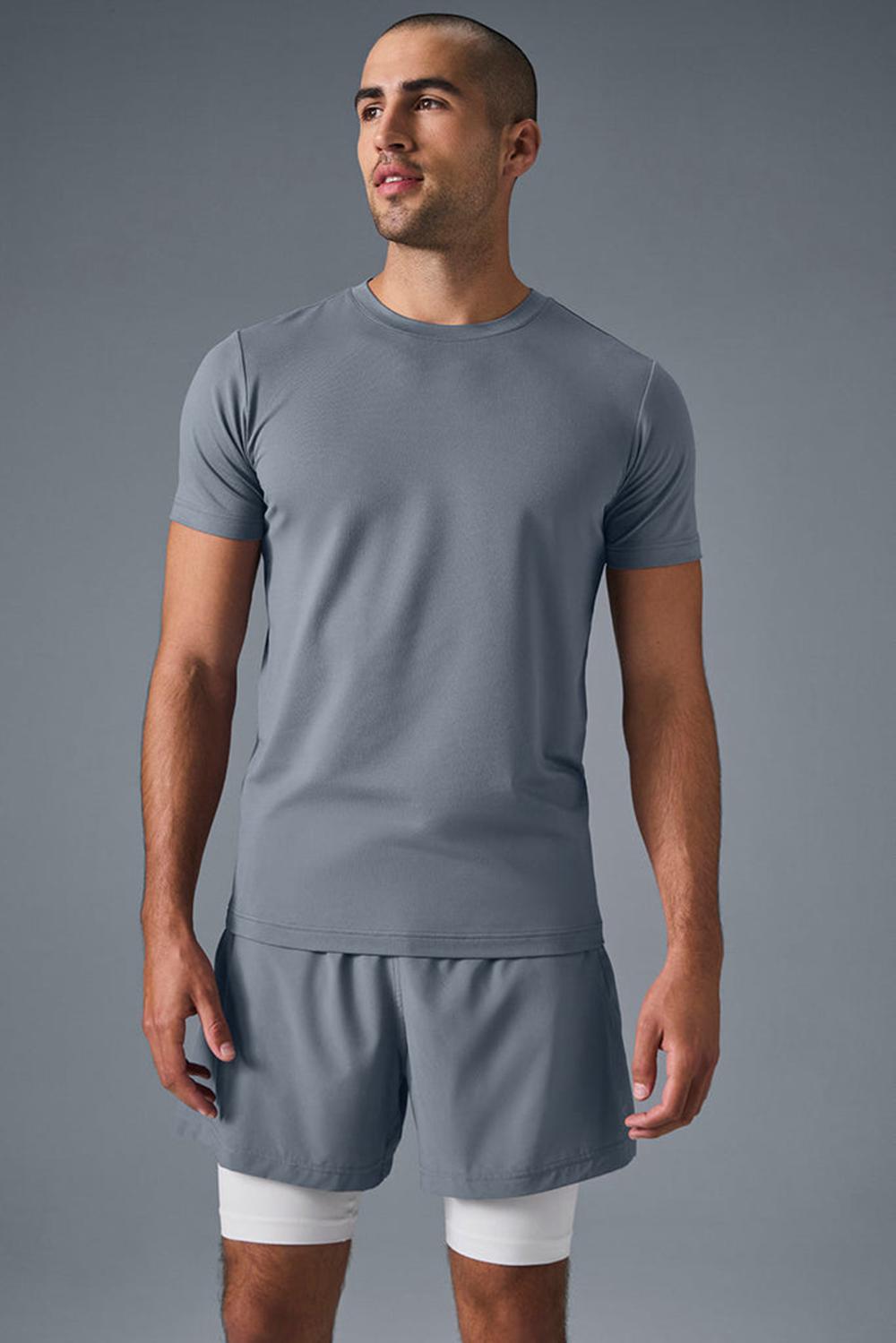 Short Sleeve ανδρικα Alo Yoga Conquer Reform Crewneck Sleeve γκρι | Greece  ESYVB-8391