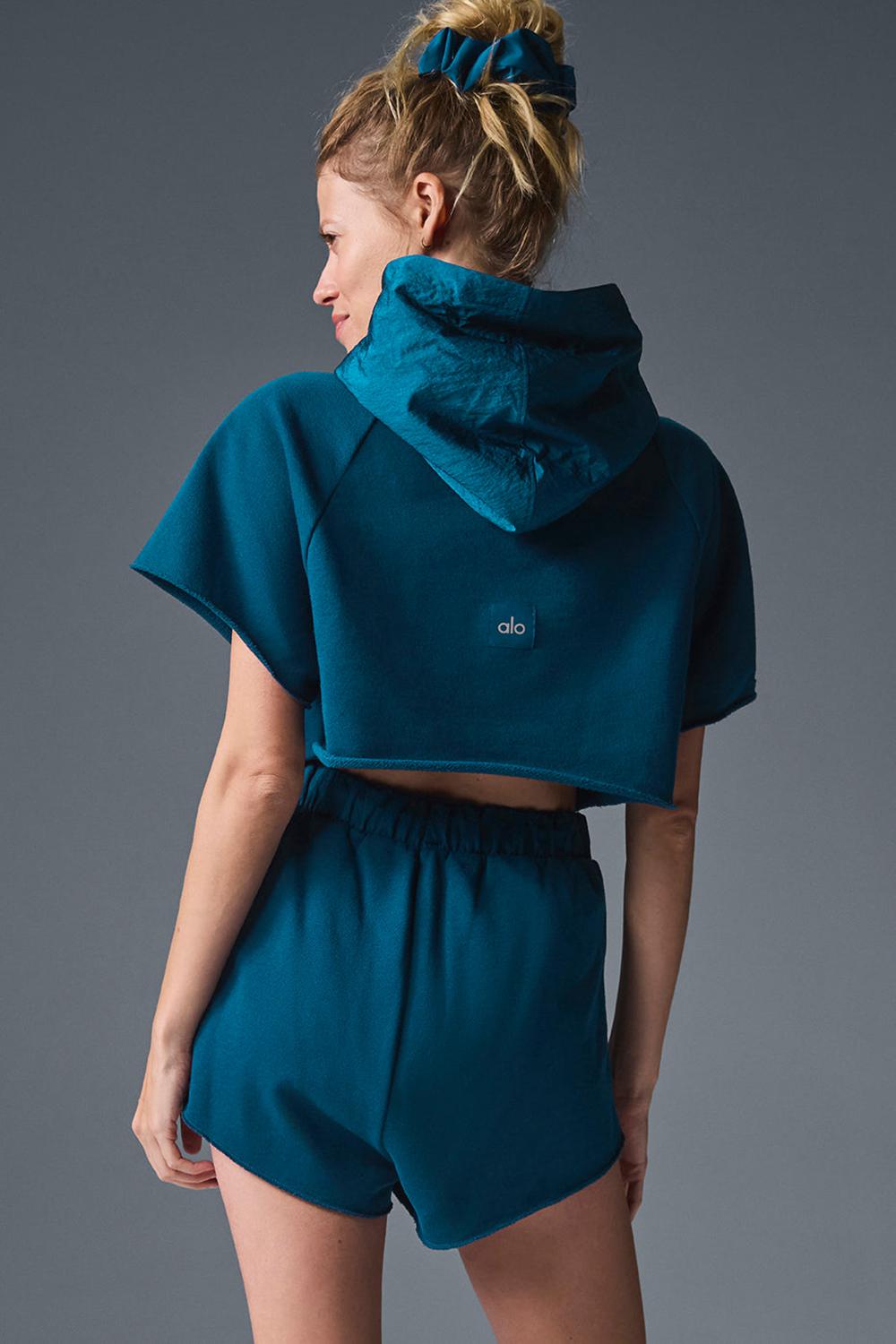 Short Sleeve γυναικεια Alo Yoga Cropped In The Air μπλε | Greece  SFKTX-3762