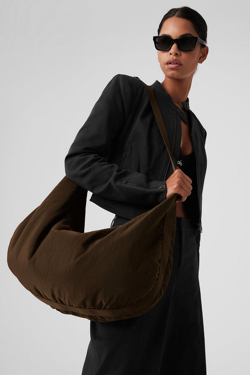 Τσάντα Sling γυναικεια Alo Yoga Om The Go Gym Espresso | Greece  TQGVA-7516