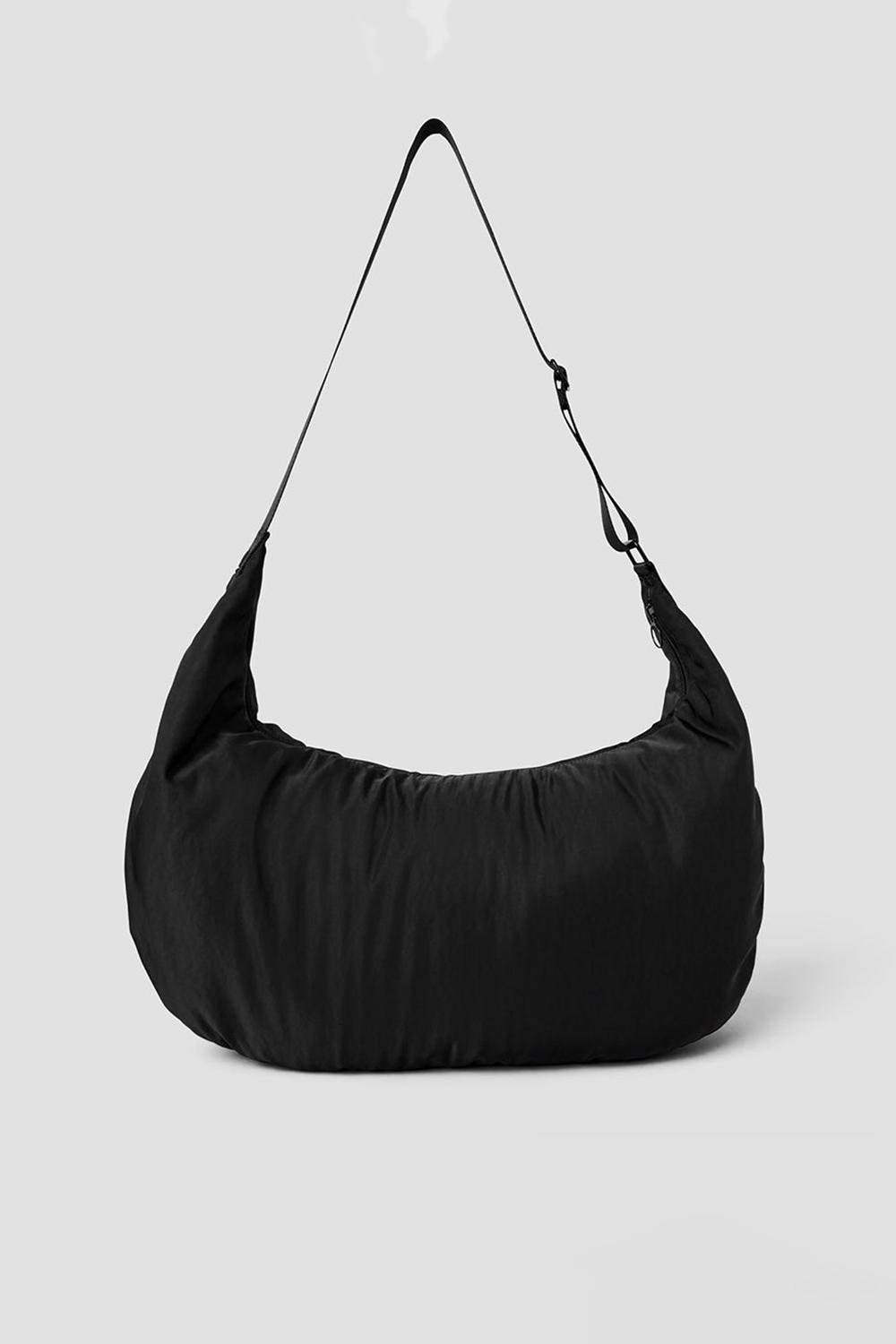 Τσάντα Sling γυναικεια Alo Yoga Om The Go Gym μαυρα | Greece  WNKDG-4302
