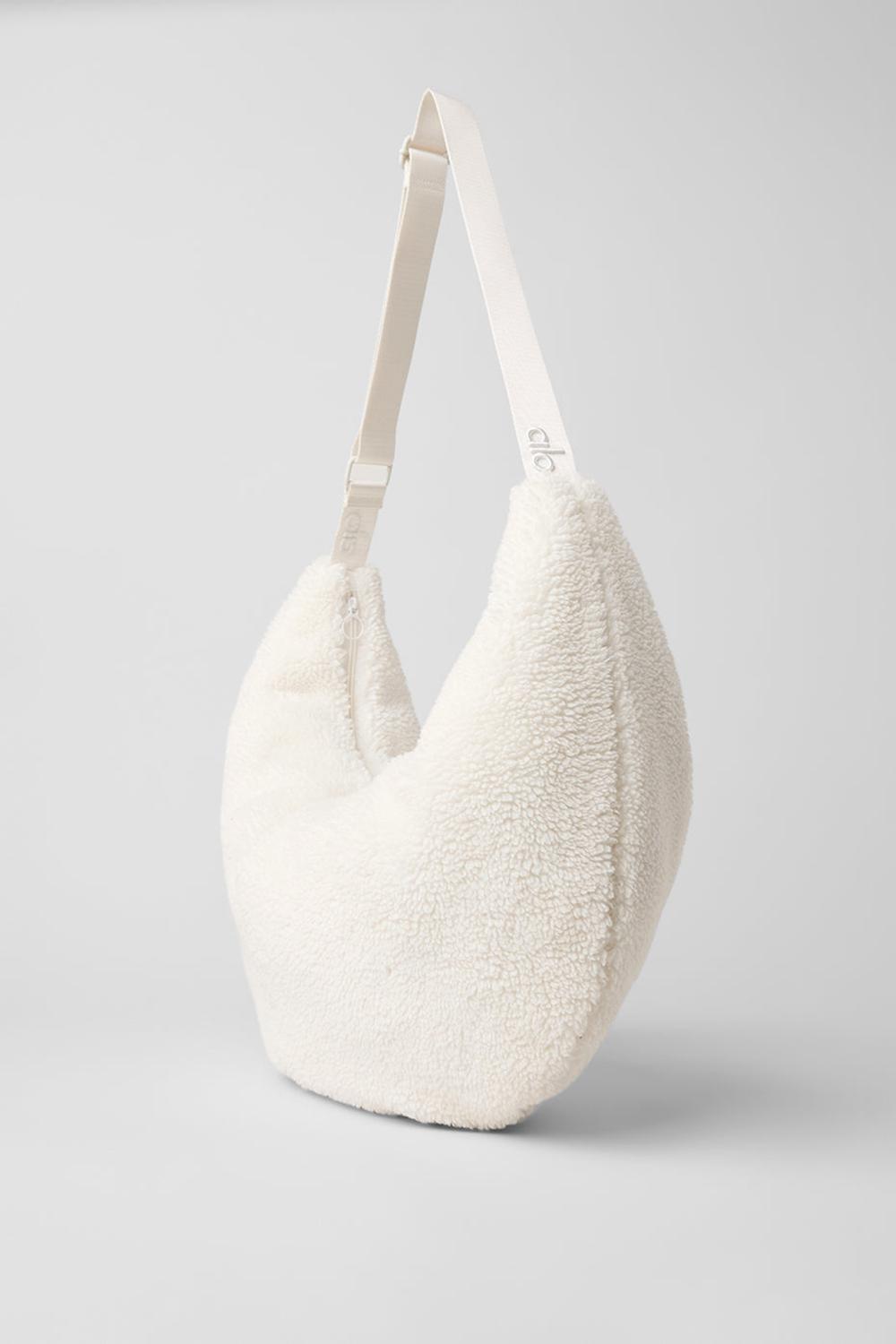 Τσάντα Sling γυναικεια Alo Yoga Sherpa Om The Go Ivory | Greece  SLGIU-3129