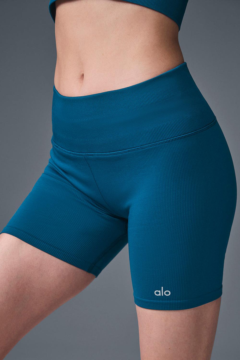Σορτσ γυναικεια Alo Yoga 5