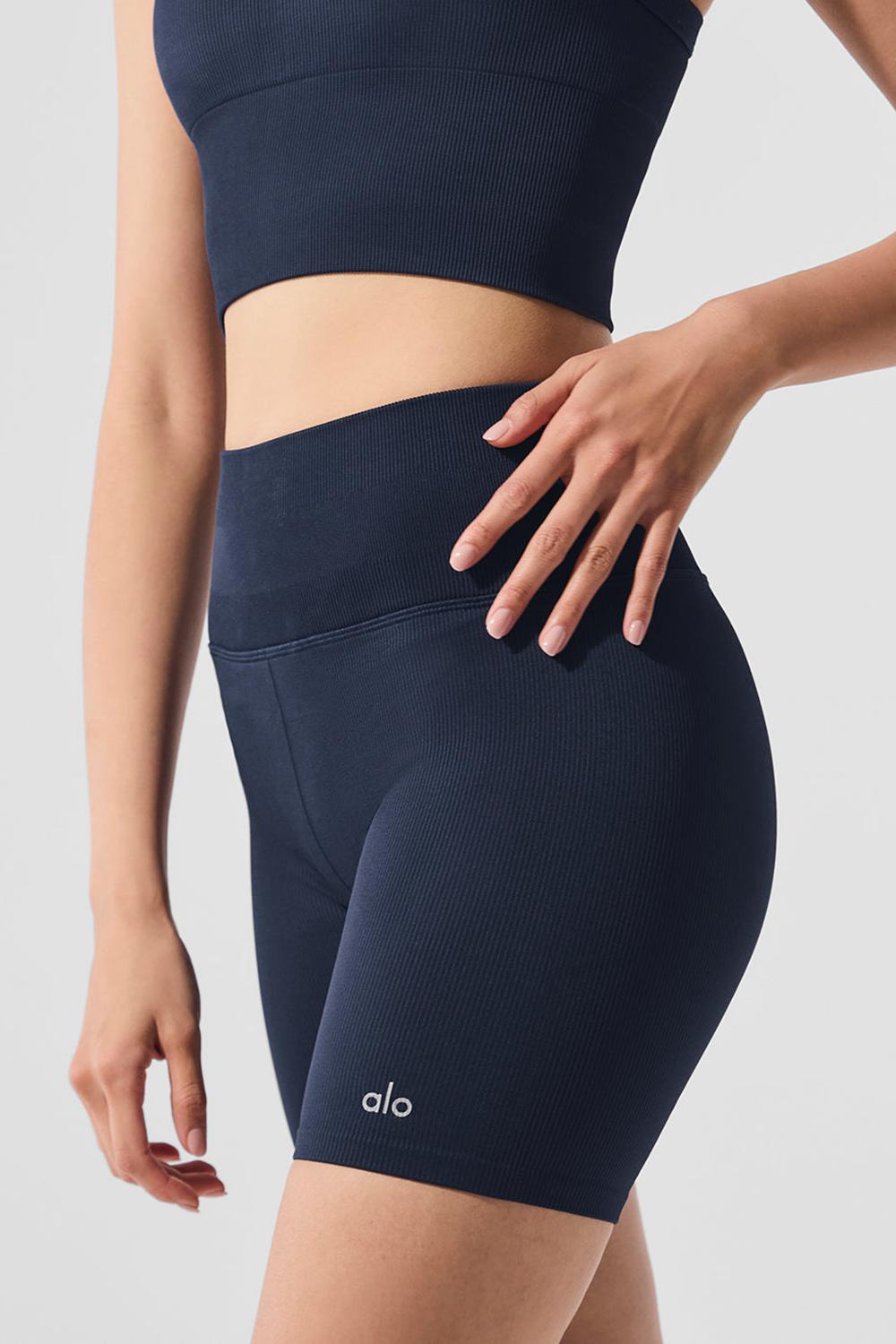 Σορτσ γυναικεια Alo Yoga 5