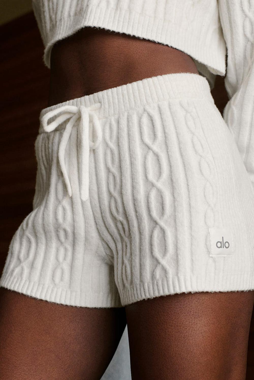 Σορτσ γυναικεια Alo Yoga Cable Knit Winter Bliss Ivory | Greece  KOAWL-7951