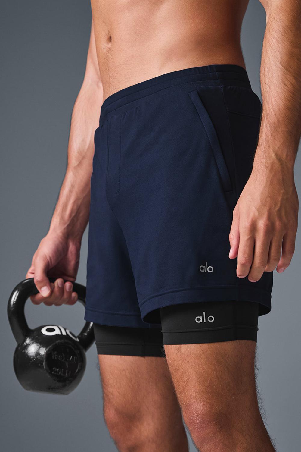 Σορτσ ανδρικα Alo Yoga Conquer React 2-In-1 Performance σκουρο μπλε μαυρα | Greece  RWYHK-4875