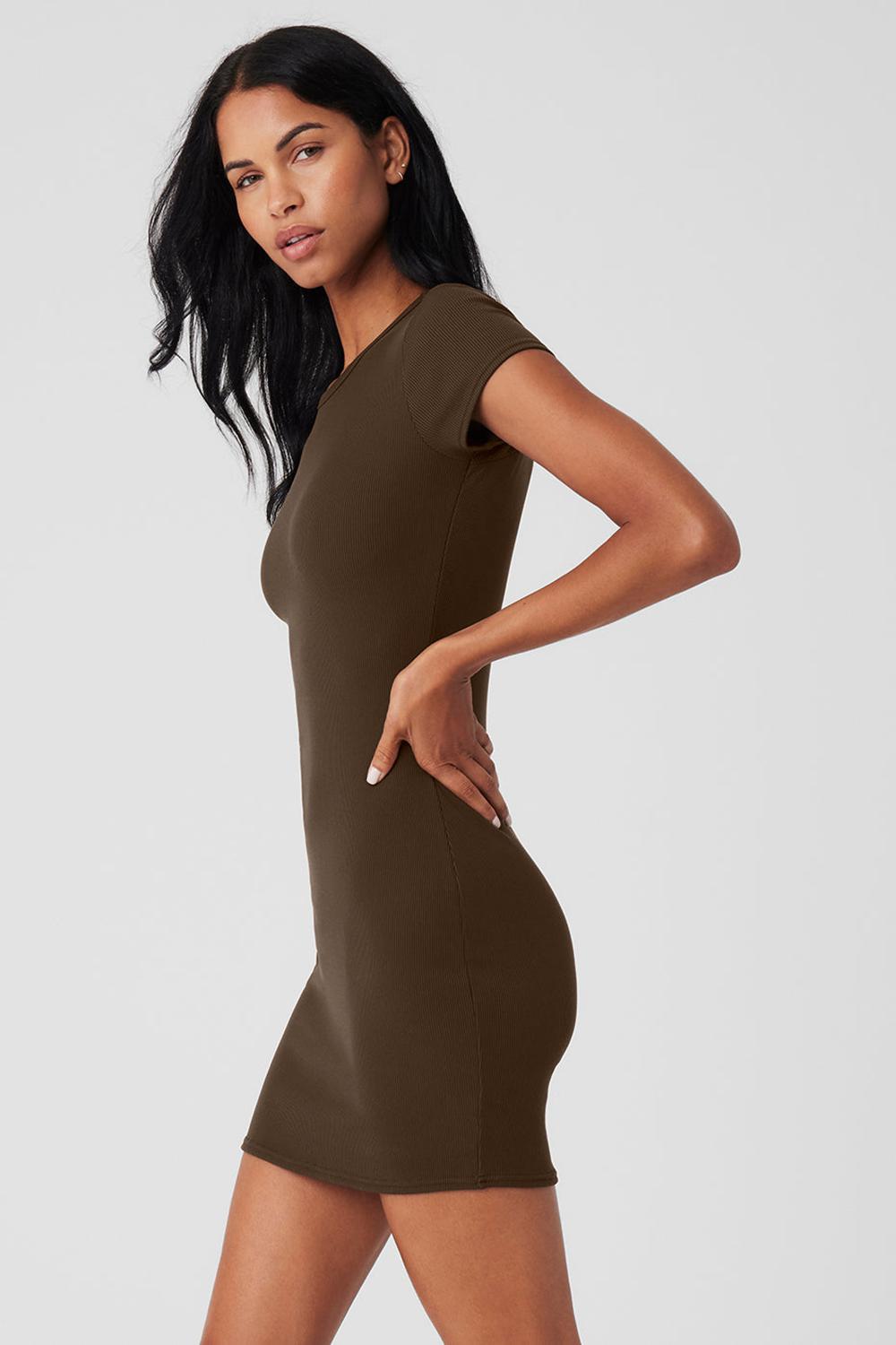 Φορεμα γυναικεια Alo Yoga Goddess Ribbed Short Sleeve Espresso | Greece  IJRPH-8015