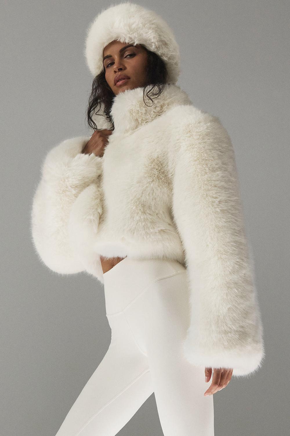 Μπουφαν γυναικεια Alo Yoga Opulent Faux Fur Cropped Ivory | Greece  VBZJN-1027