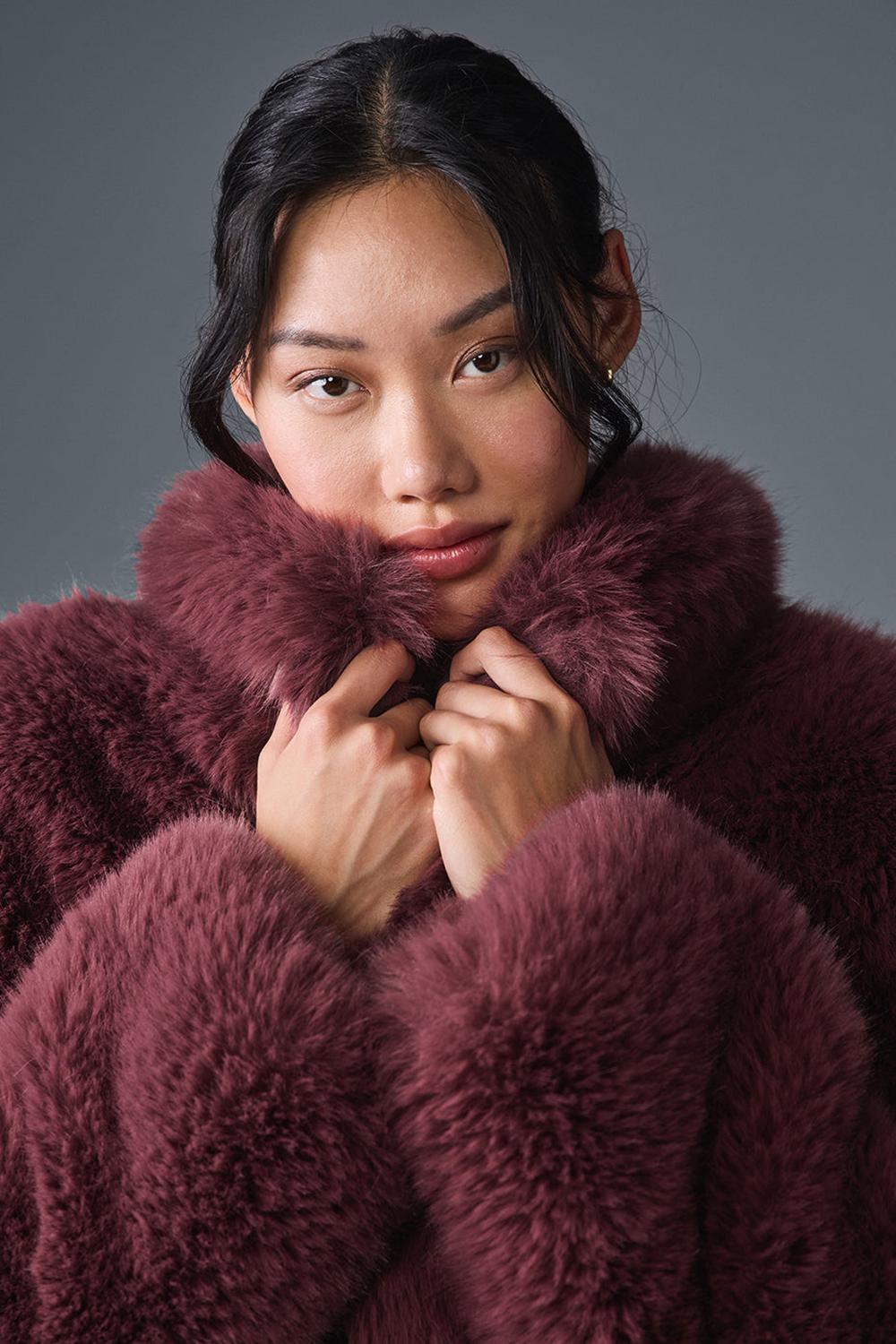 Μπουφαν γυναικεια Alo Yoga Opulent Faux Fur Cropped μπορντο | Greece  IPDWH-7180