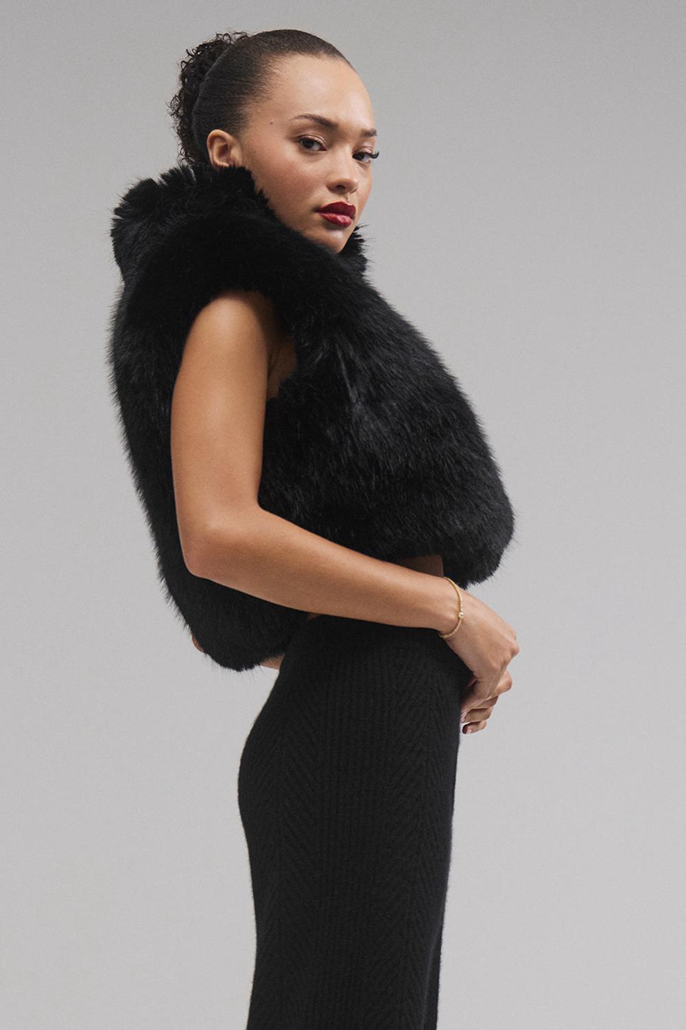 Γιλεκο γυναικεια Alo Yoga Opulent Faux Fur Cropped μαυρα | Greece  TFDMR-1023