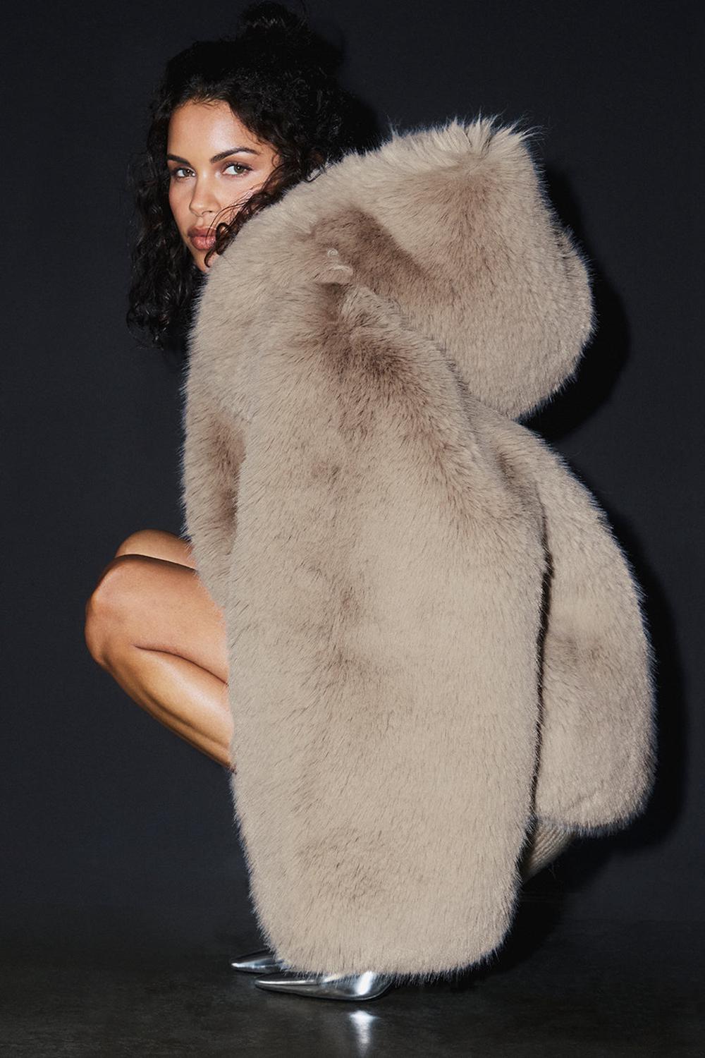 Μπουφαν γυναικεια Alo Yoga Opulent Faux Fur Statement Oat | Greece  BEJND-9083