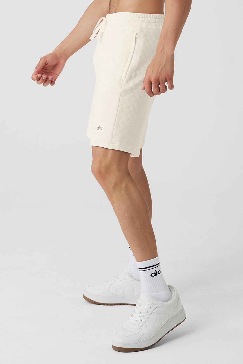 Σορτσ ανδρικα Alo Yoga Quilted Stadium Ivory | Greece  GMAYP-2756