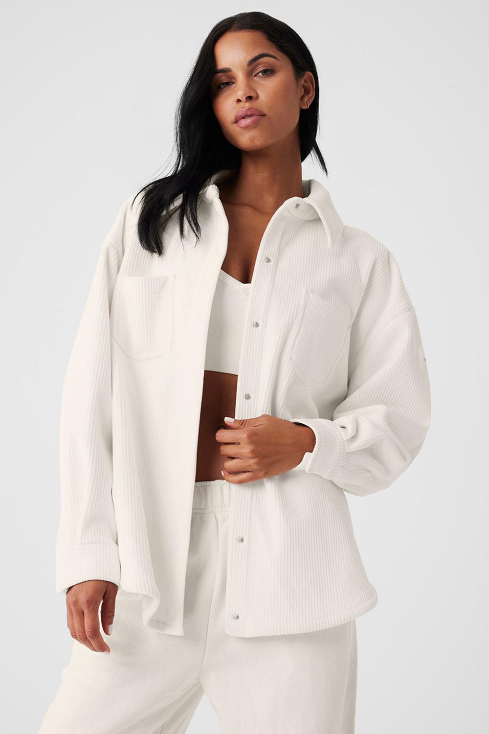 Μπουφαν γυναικεια Alo Yoga Ribbed Velour Mountain Side Shacket Ivory | Greece  WFHLC-6210