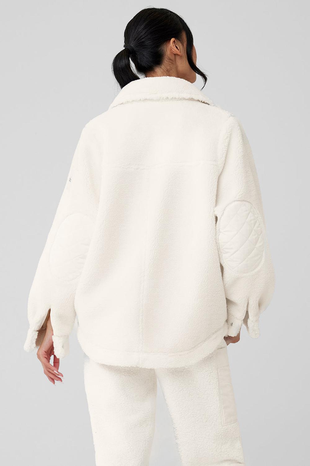 Μπουφαν γυναικεια Alo Yoga Sherpa Edge Shacket Ivory | Greece  PFUKG-3750