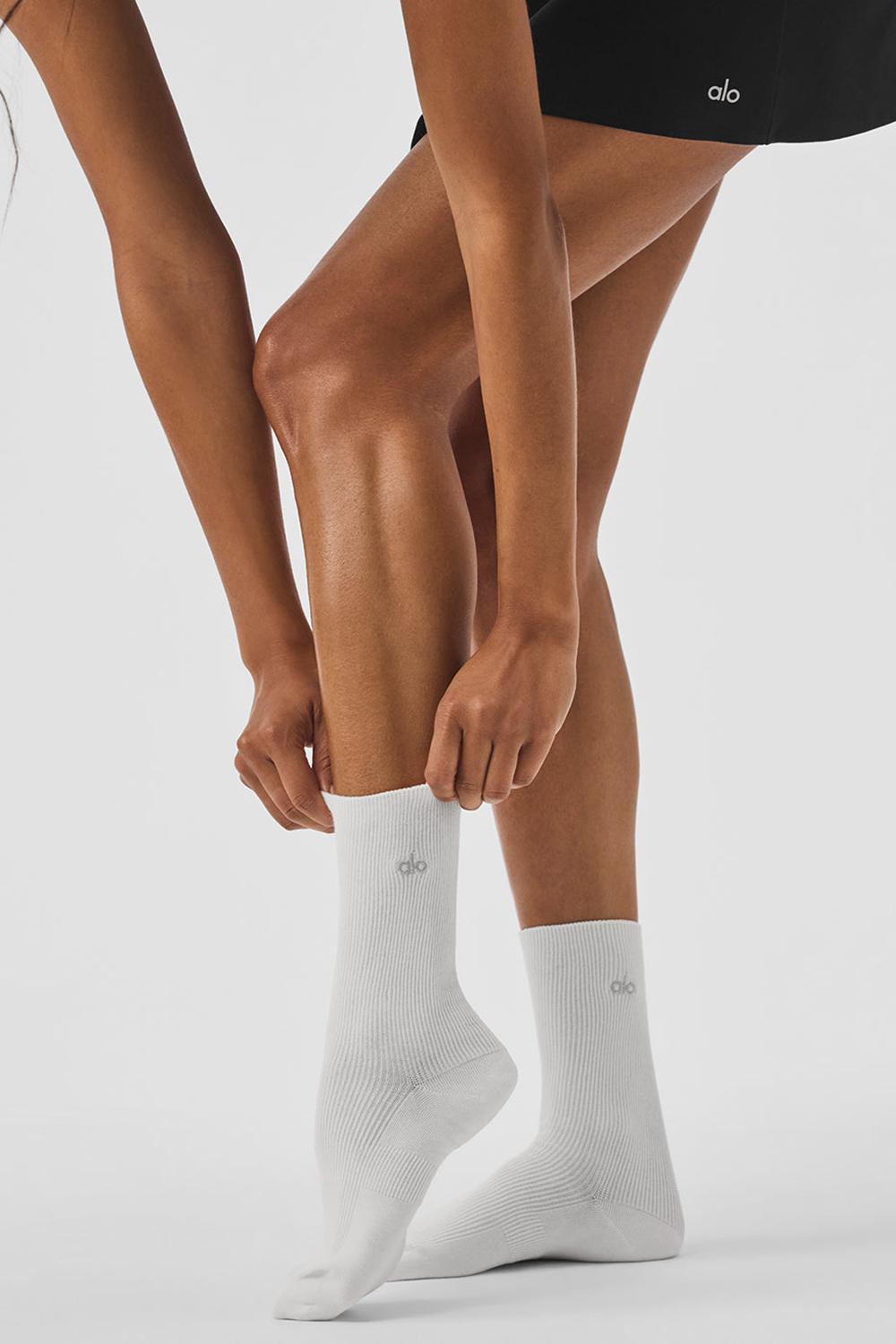 Καλτσεσ γυναικεια Alo Yoga Unisex Half-Crew Understated ασπρα | Greece  FNKZY-1042