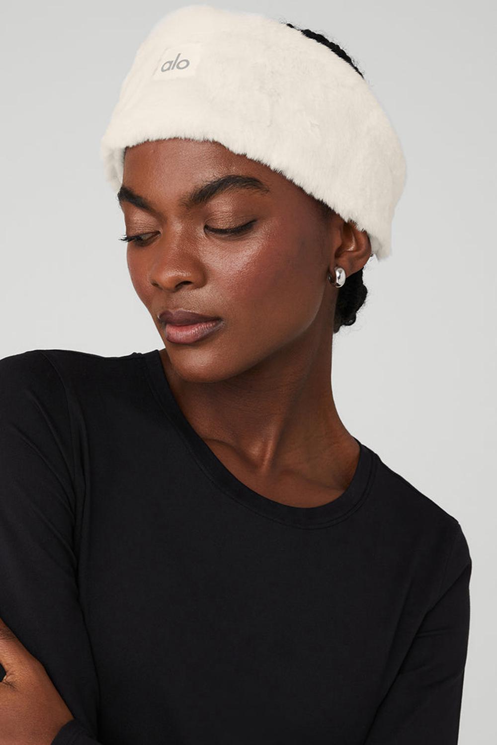 κορδελα μαλλιων γυναικεια Alo Yoga Faux Fur Ear Warmers Ivory | Greece  ENMWI-3642