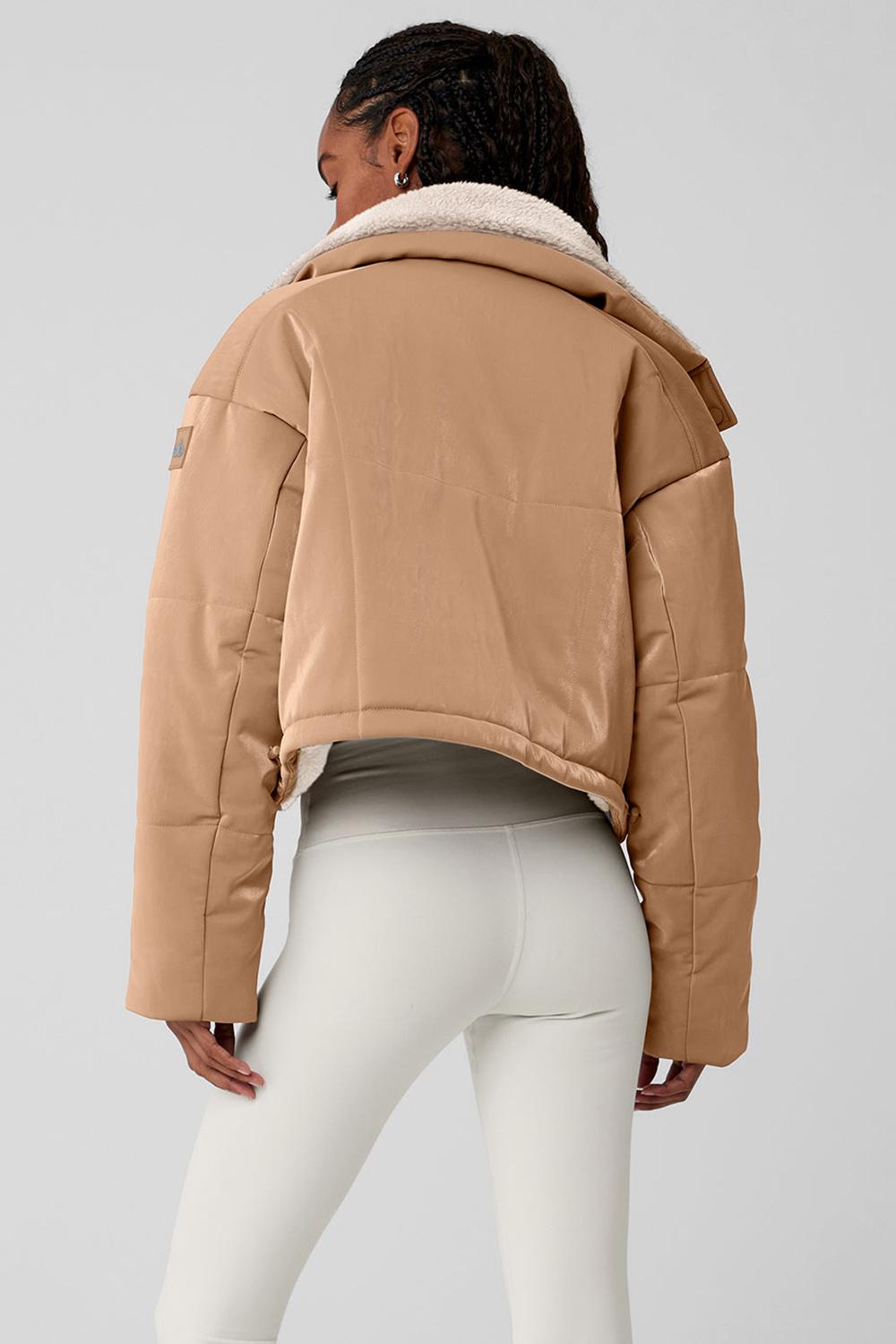 Μπουφαν Φουσκωτο γυναικεια Alo Yoga Orion Cropped Toasted Almond | Greece  OUVJM-9480