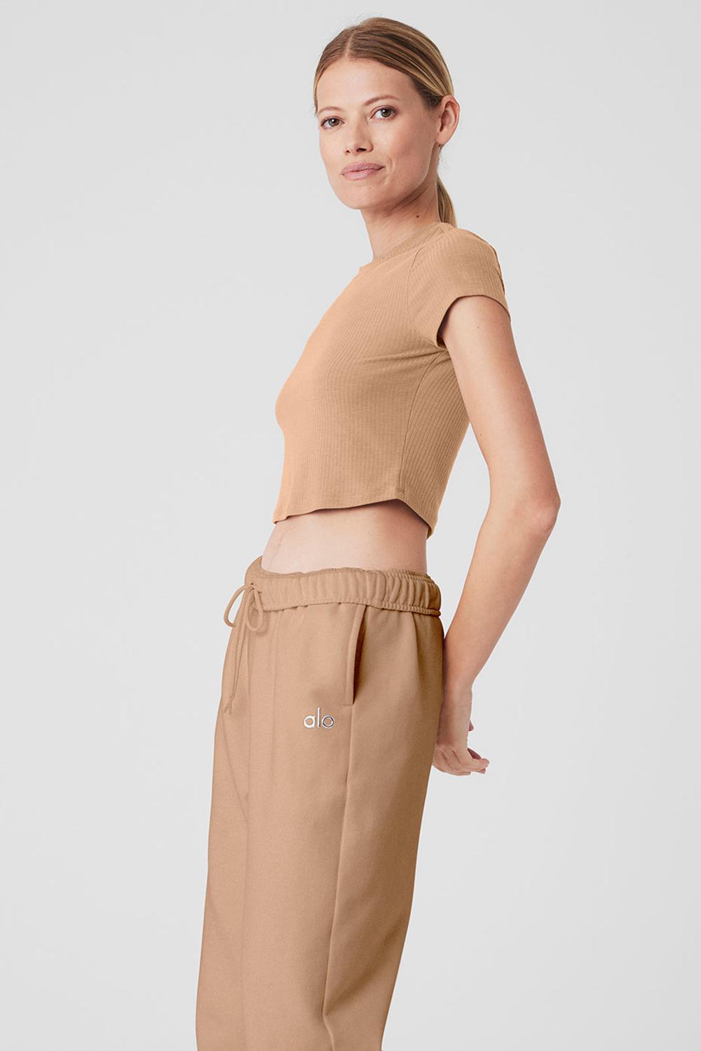 μπλουζακια για τρεξιμο γυναικεια Alo Yoga Ribbed Sea Coast Cropped Sleeve Toasted Almond | Greece  TKLEX-2567
