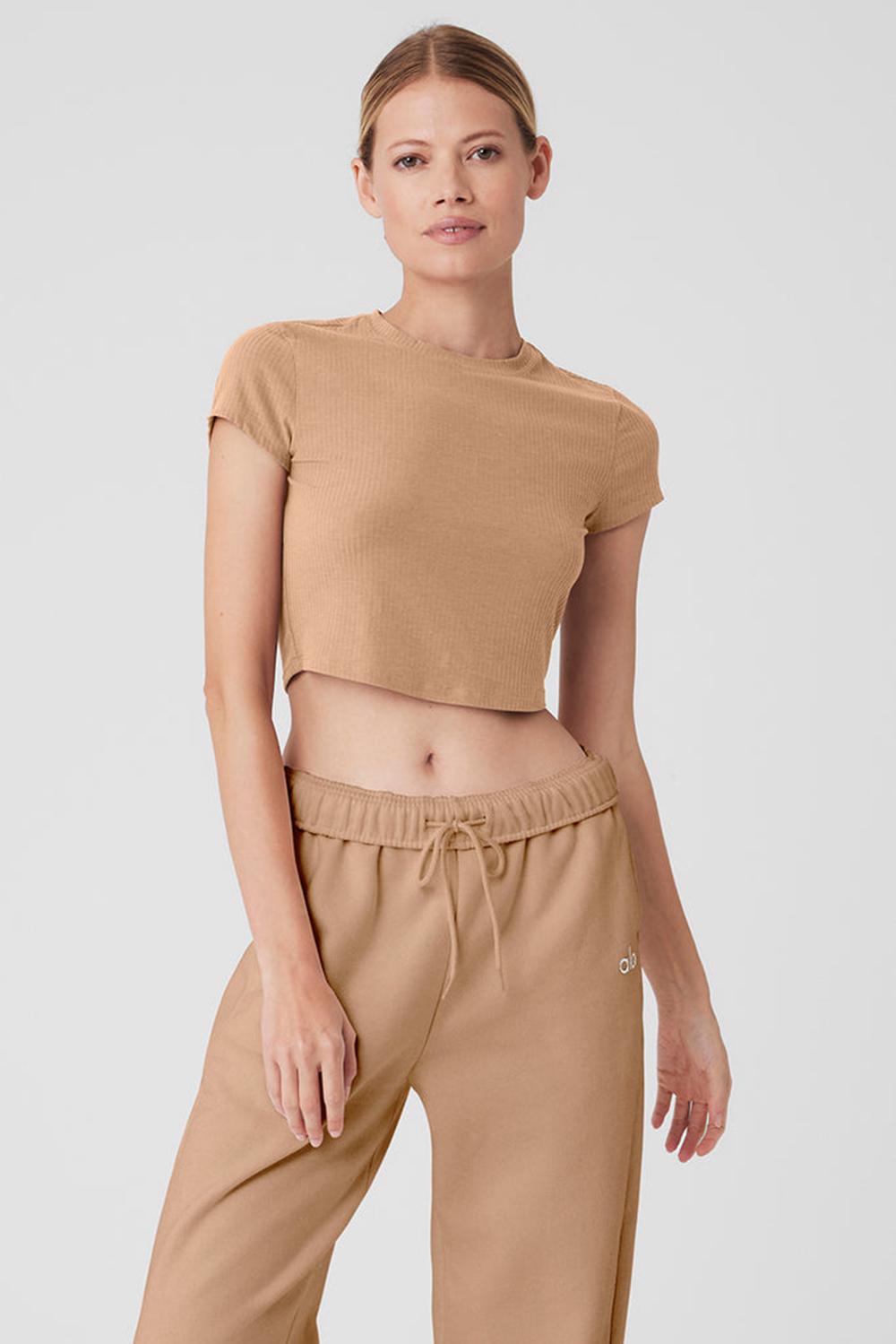 μπλουζακια για τρεξιμο γυναικεια Alo Yoga Ribbed Sea Coast Cropped Sleeve Toasted Almond | Greece  TKLEX-2567