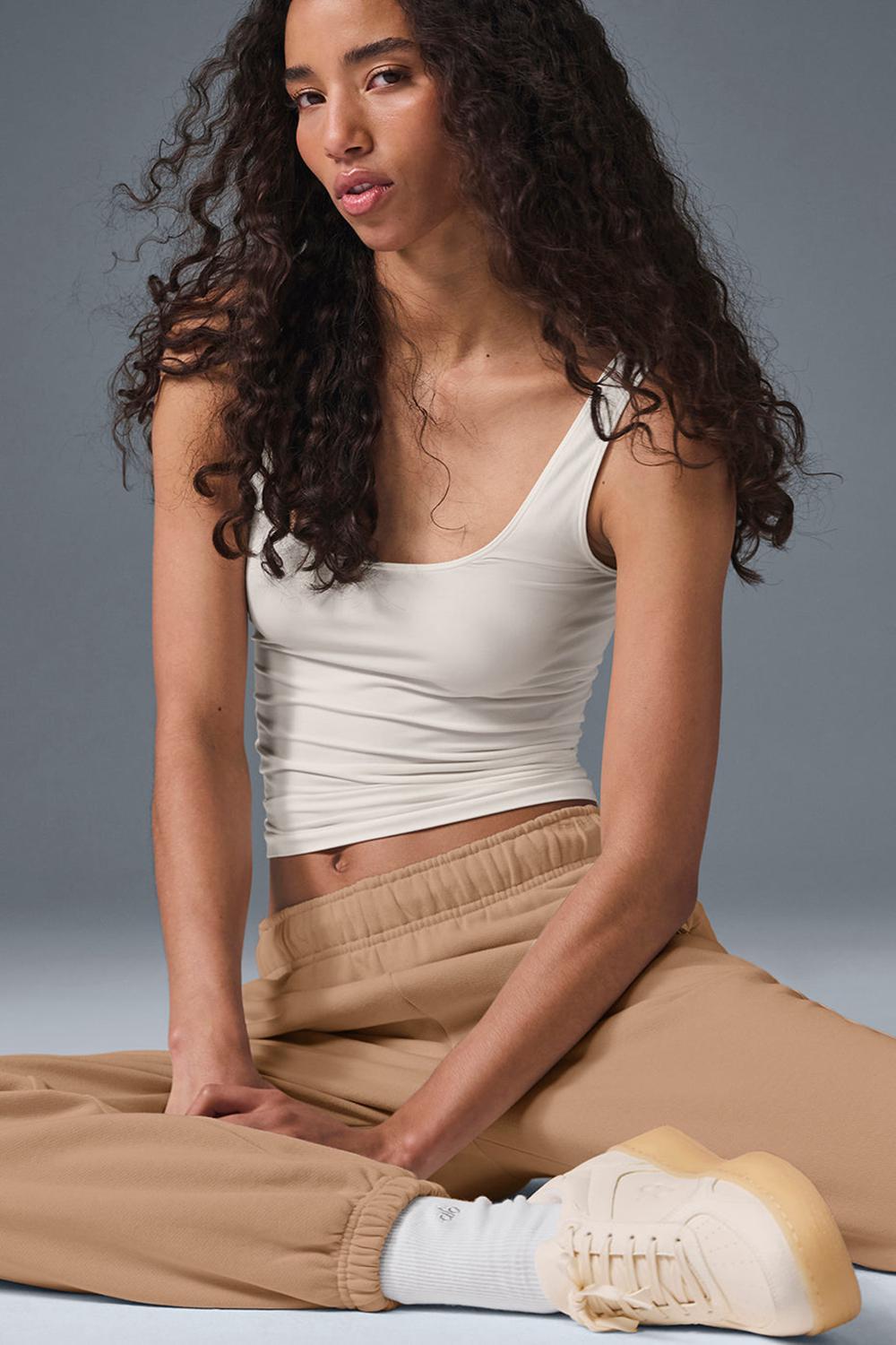 φανελακια για τρεξιμο γυναικεια Alo Yoga Sheer Glow Ivory | Greece  KOBWY-0864
