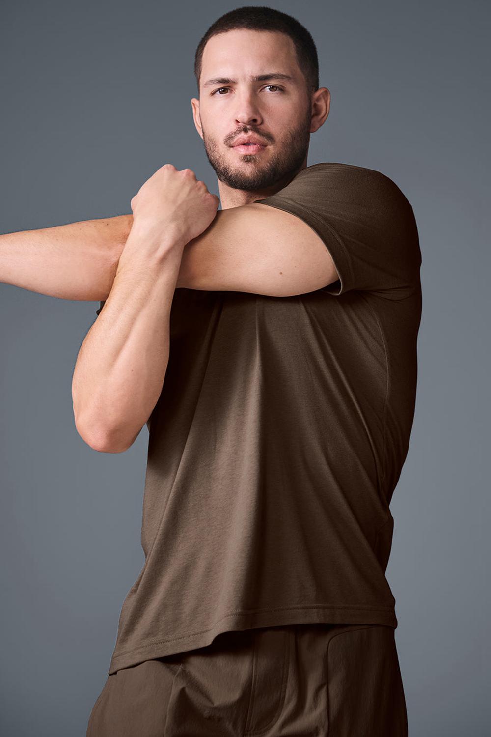 μπλουζακια για τρεξιμο ανδρικα Alo Yoga Triumph Espresso | Greece  UGQEP-5490