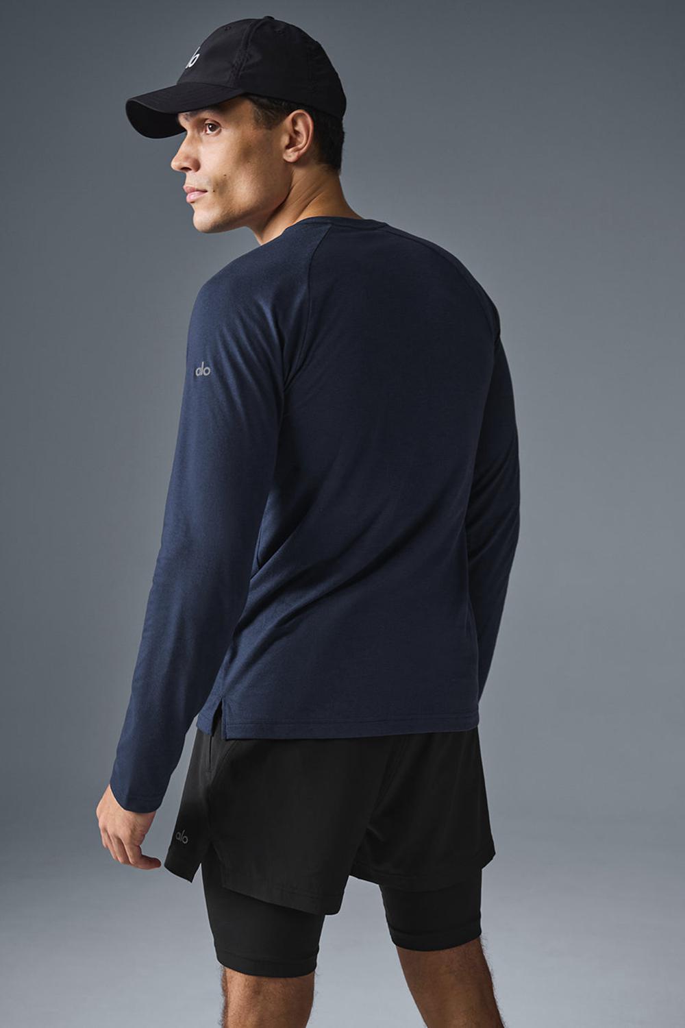 μπλουζακια για τρεξιμο ανδρικα Alo Yoga Triumph Long Sleeve σκουρο μπλε | Greece  WTAHF-6457