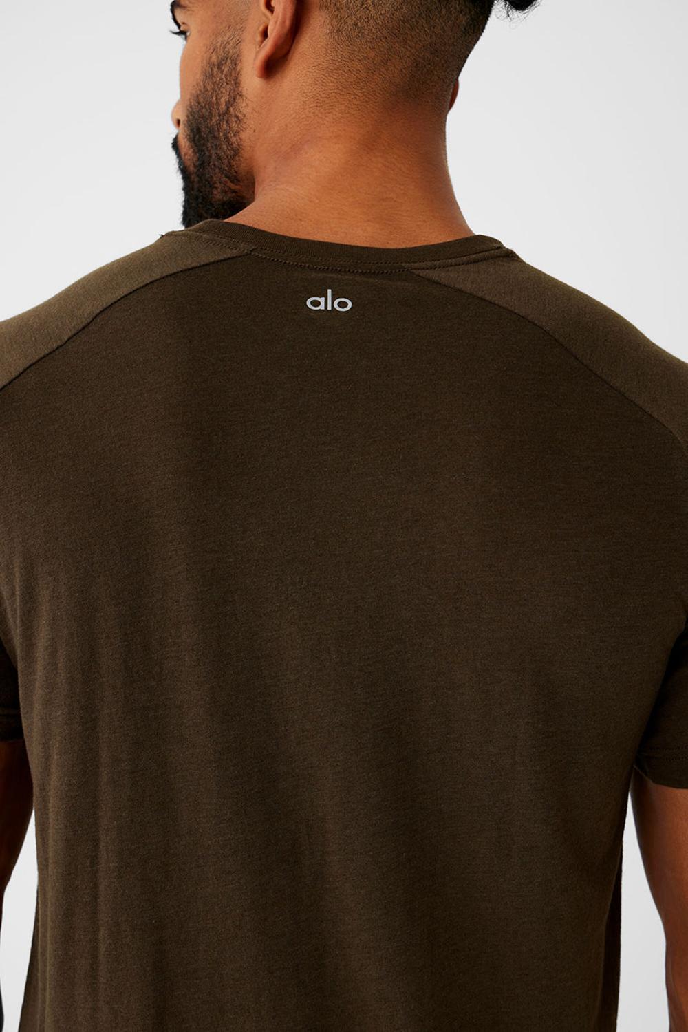 μπλουζακια για τρεξιμο ανδρικα Alo Yoga Triumph Raglan Espresso | Greece  HFVLG-9582