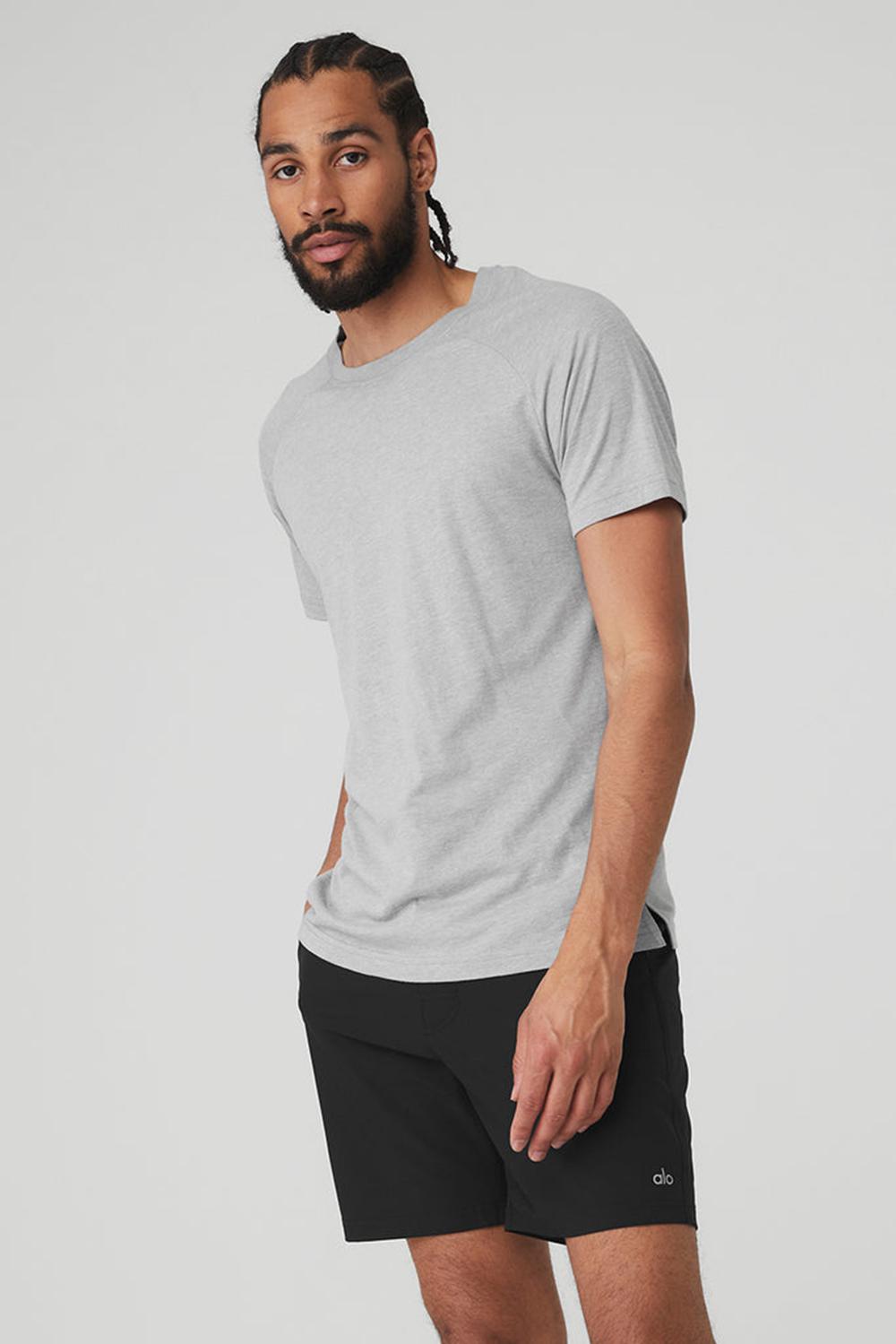 μπλουζακια για τρεξιμο ανδρικα Alo Yoga Triumph Raglan γκρι | Greece  SAMLN-9103