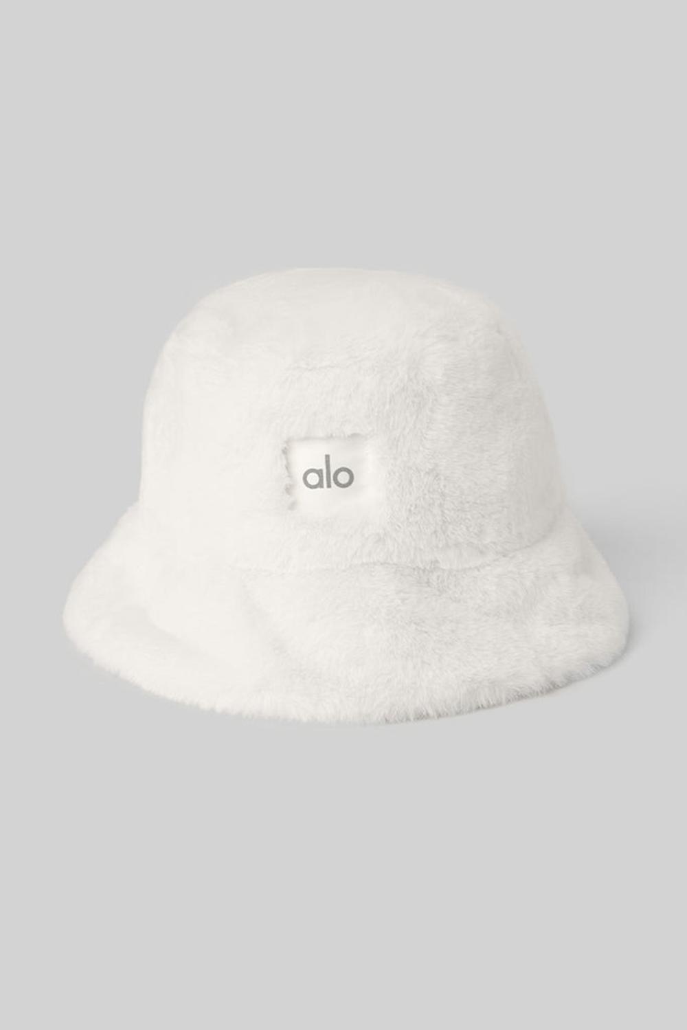 καπελα bucket γυναικεια Alo Yoga Faux Fur Ivory | Greece  IORCM-3849