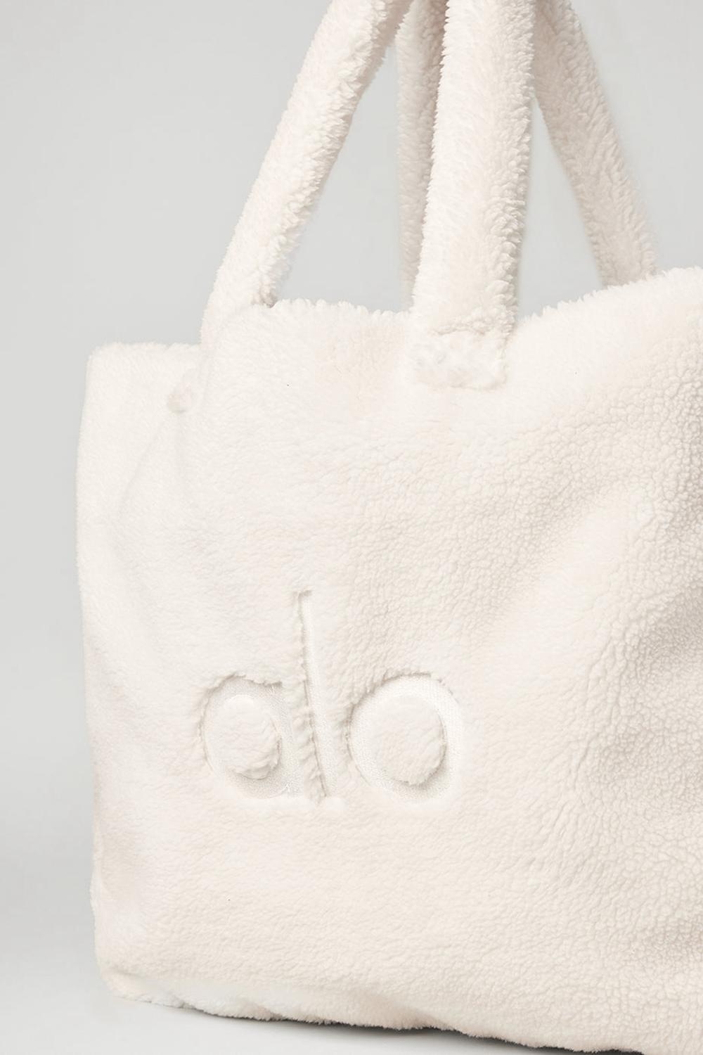 τσάντεσ tote γυναικεια Alo Yoga Foxy Sherpa Ivory | Greece  SXKUA-0271