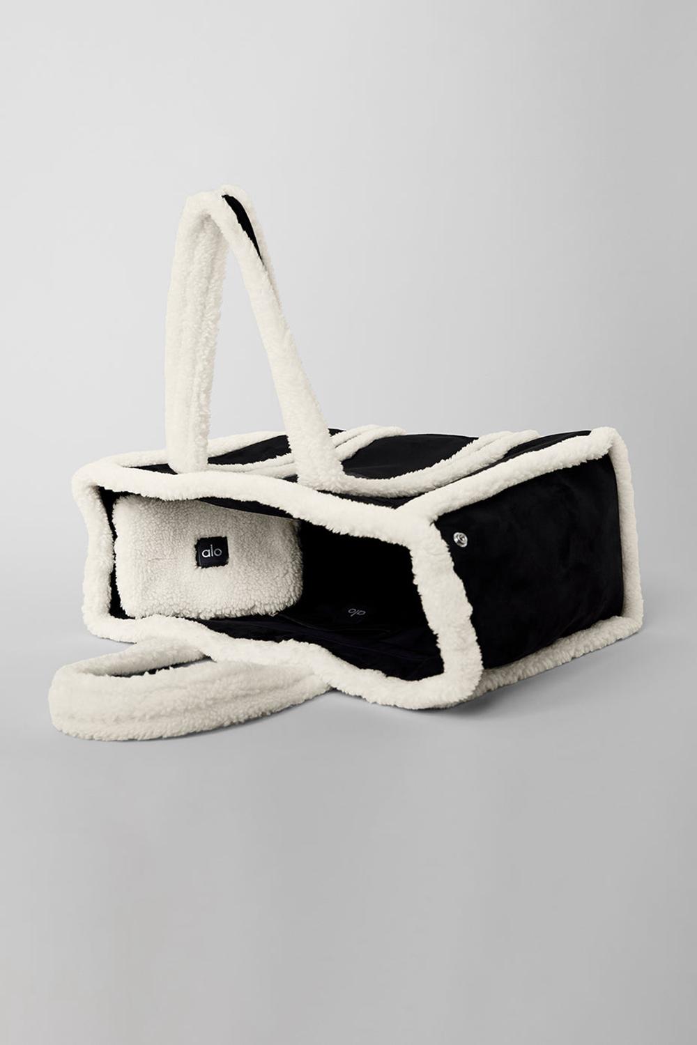 τσάντεσ tote γυναικεια Alo Yoga Winterfun μαυρα | Greece  DJROA-0764